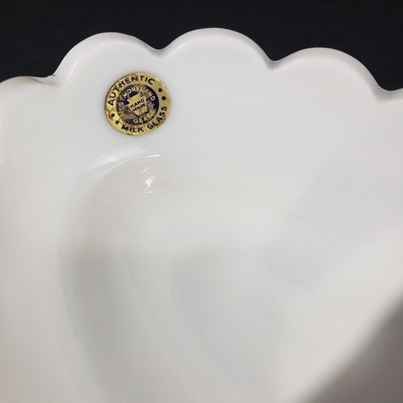 Westmoreland Milk Glass Basket Roses and Blue Vine Grapes Candy Dish Vintage - Picture 9 of 16